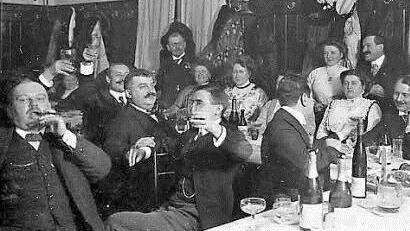 Durch historische Fotos will Milan Zelenka die Gemütlichkeit altböhmischer Gastwirtschaften in sein Lokal zaubern. Foto: privat