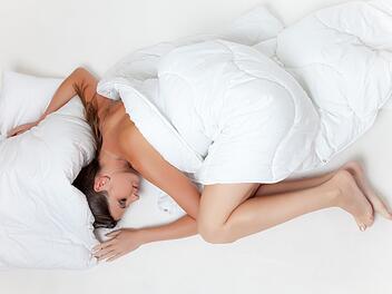 Symbolbild: Schlafen, Bett