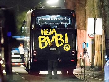 Nach dem Anschlag auf den Mannschaftsbus des Dortmunder BVB wurde nun ein Tatverd&auml;chtiger festgenommen. Foto: Marcel Kusch/dpa