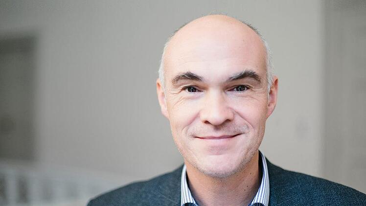 Klaus Hofmann, Leiter der Revisionsabteilung im Erzbischöflichen Ordinariat, ist Ansprechpartner für Fragen rund um die Kirchenverwaltungswahl.Hendrik Steffens