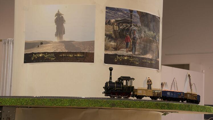 Die Eisenbahn-Ausstellung in der Kaiserpfalz zeigt ein Winterparadies mit Eisenbahnen, und historischen Lokomotiven. Fotos: Josef Hofbauerund