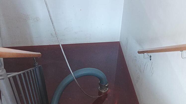 Feuerwehr Pegnitz: Seniorenheim überschwemmt - Wasser und Heizöl auf 650 Quadratmetern