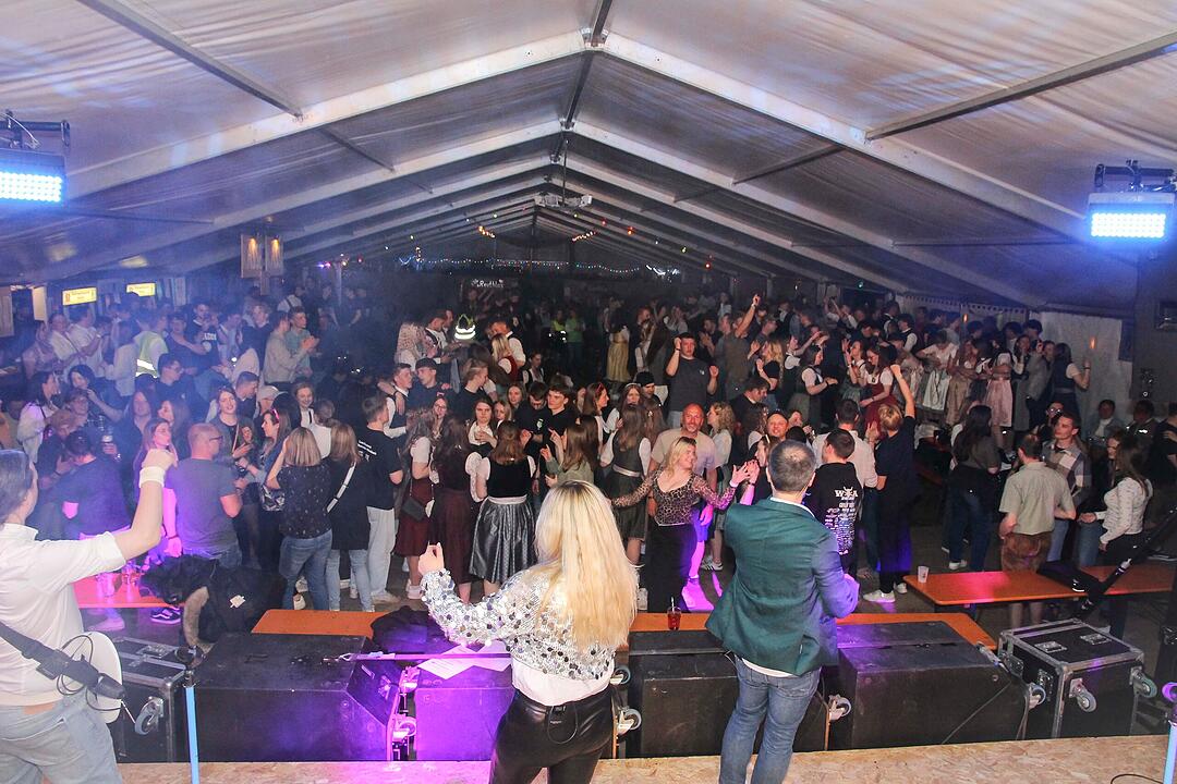 Die Partyband "highline" sorgte f&uuml;r gute Stimmung.