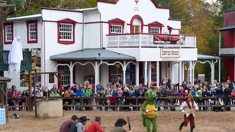 Halloween im Freizeitpark Schloss Thurn Foto: Pauline Lindner
