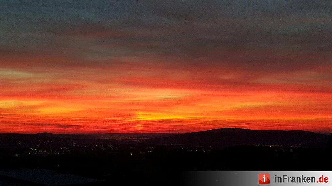 Abendrot vom 8.11.2015 - Die Bilder unserer Leser