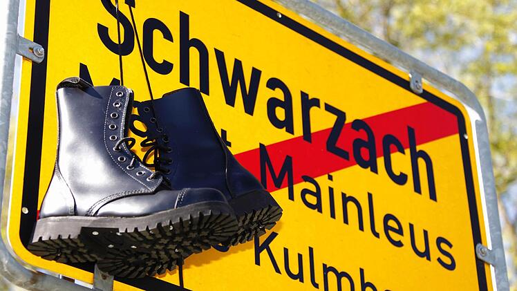 Wieder einmal hat sich die rechtsextreme NPD in Schwarzach angesagt - und erneut protestieren die Bürger gegen die Veranstaltung. Foto: Archiv/Ronald Rinklef