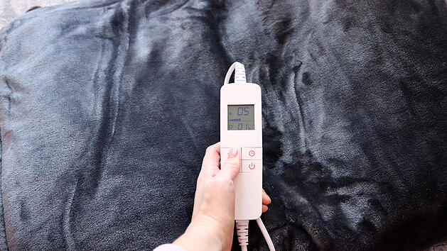 Heizdecken sind kuschelig und inzwischen auch sicher.