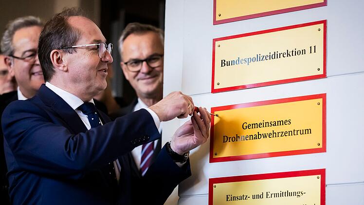 Er&ouml;ffnung des Gemeinsamen Drohnenabwehrzentrums (GDAZ)