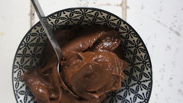 So kannst du Pudding auch ohne Fertigpulver ganz schnell selber machen