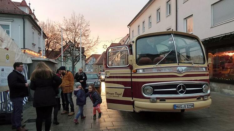 Ausstieg am Marktplatz    Foto: Britta Schnake