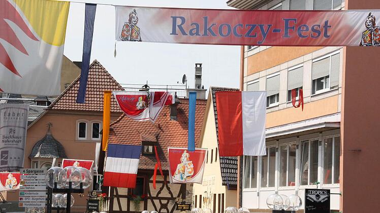 Bad Kissingen zeigt Flagge.