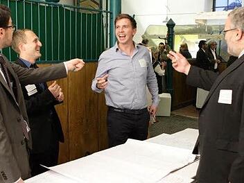 Gut lachen hat, wer Pläne für die Zukunft fasst. Ideen für die Region wurden am Donnerstagabend in Mitwitz zusammengetragen. Foto: Kober