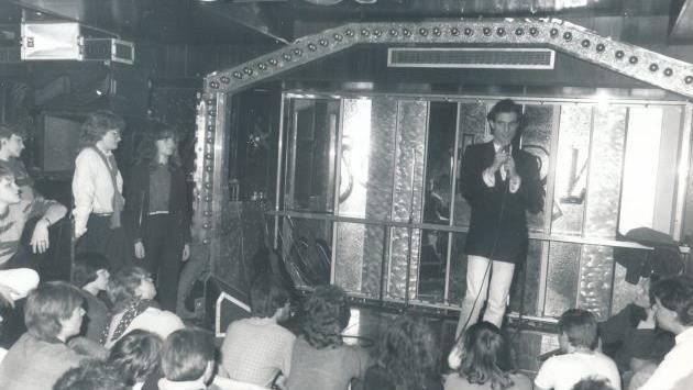 Februar 1983: Peter Schilling  landet mit seinem  "Major Tom" im Schickeria.   Foto: Archiv Bayerische Rundschau