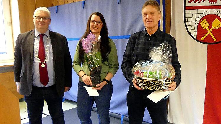 Bürgermeister Herwig Neumann dankte Stefanie Friedrich und Rudi Müller.