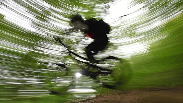 Gezielt attraktive Routenangebote f&uuml;r Mountainbiker unterbreiten will das Managementzentrum f&uuml;r Naturpark und Biosph&auml;renreservats Bayerische Rh&ouml;n.  Patrick Seeger/dpa