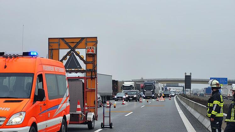 Kreis Würzburg: Dritter A3-Unfall seit Samstag - Bundeswehr leistet Erste Hilfe
