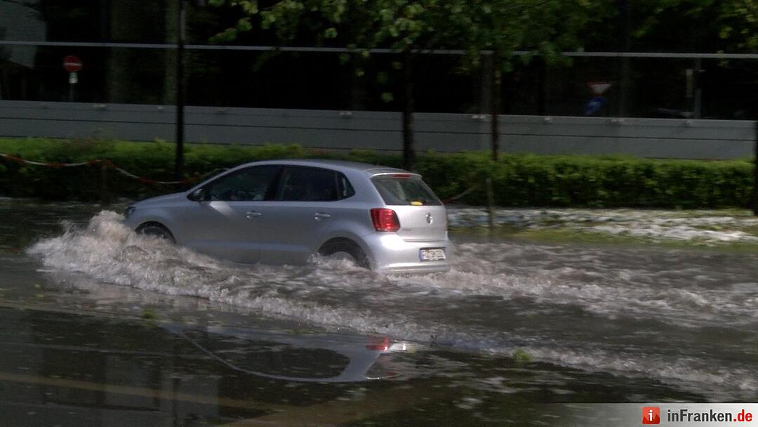 Kleines aber starkes Unwetter zog über Nürnberg