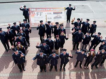 Die Aktiven der Feuerwehr Burggrub laden zum Jubiläum ein und freuen sich auf zahlreiche Gäste.K.-H. Hofmann