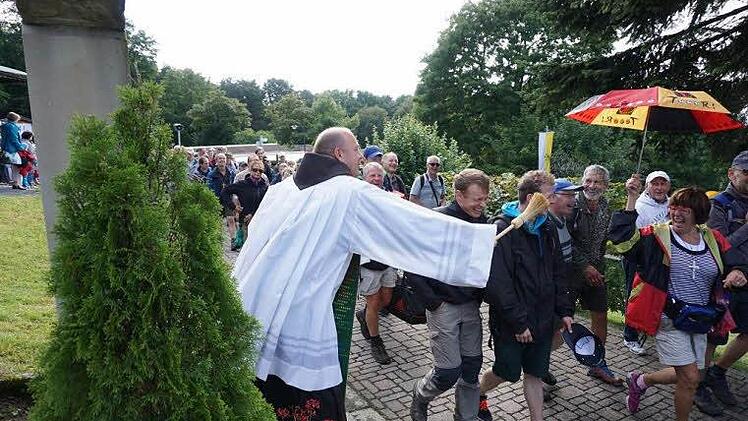 Impressionen von der Kreuzbergwallfahrt. Foto: Marion Eckert