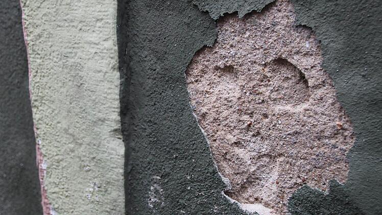 An den Häusern gibt es Schäden.