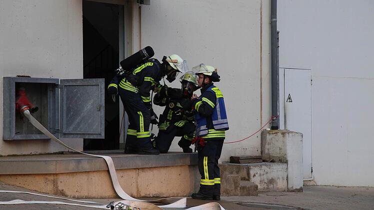 Feuerwehr-Großalarm in Steinbach Foto: Andreas Brandl