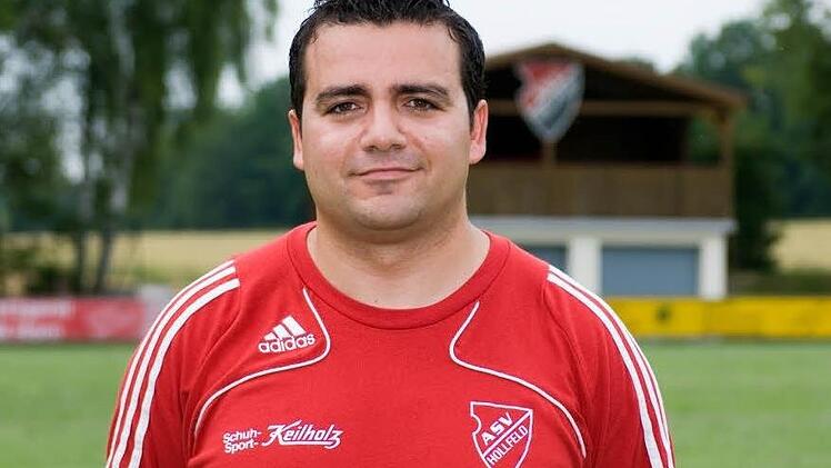 Bald trägt er Blau statt Rot: Mesut Kimiz wird neuer Spielleiter bei der SpVgg Jahn Forchheim.  Foto: Archiv
