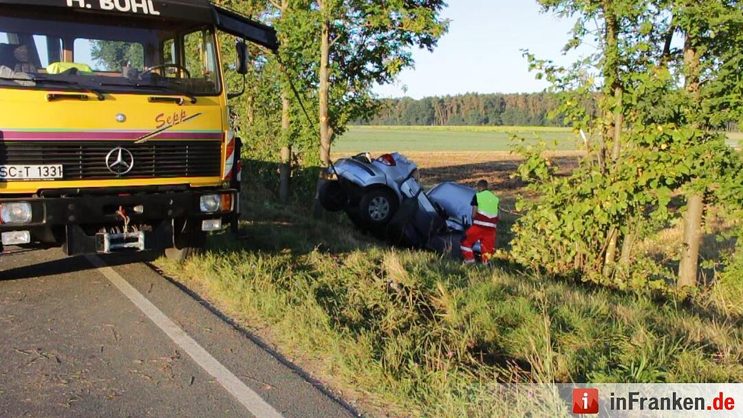 Tödlicher Verkehrsunfall auf der B2 bei Schwabach