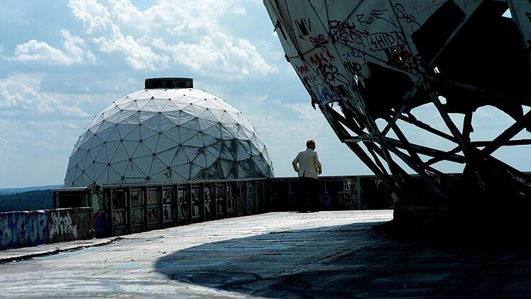 Eine Kuppel der ehemaligen Abhörstation der NSA in Berlin.Foto: Maurizio Gambarini/dpa +++(c)