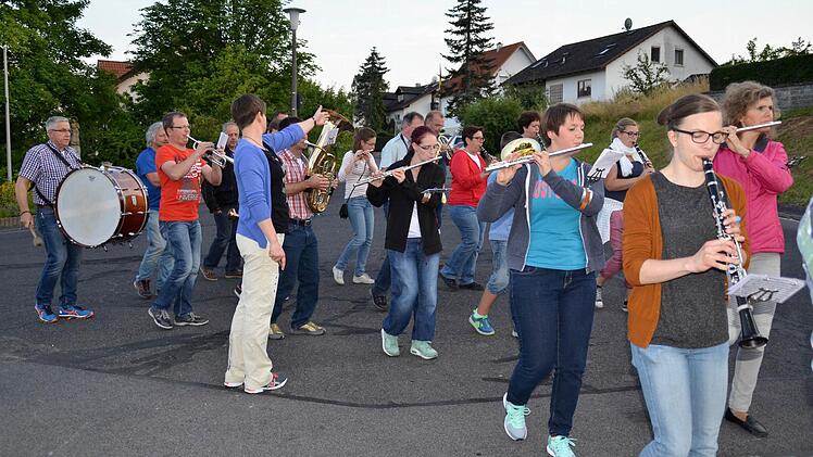 Musiker der Bläservereinigung bei der Probe in Zahlbach. Foto: Kathrin Kupka-Hahn