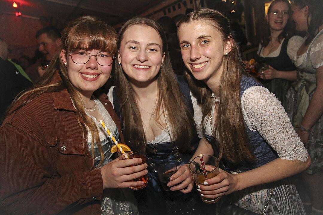Mit der Partyband "Popnach8"!