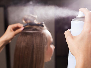 Haarspray, Friseur