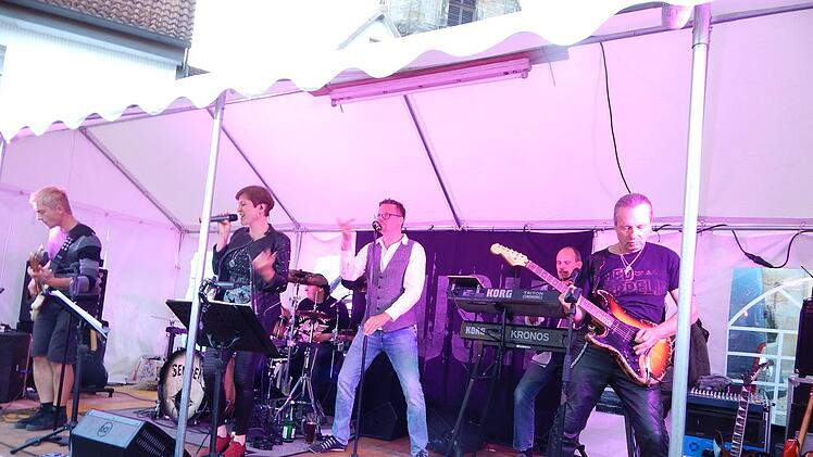 Impressionen vom Neudrossenfelder Straßenfest. Foto: Horst Wunner