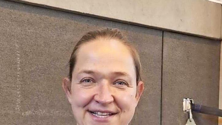 Ketschendorfs Trainerin Kerstin Stammberger mit ihren beiden Sch&uuml;tzlingen Ida Behr und Sofia Meier Rojas (rechts).