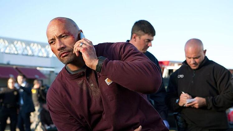 Hochbrisanter Undercover-Einsatz: Familienvater John Matthews (Dwayne Johnson, links) heuert bei der Mafia als Drogen-Fahrer an.