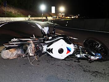 Motorradfahrer bei Unfall auf A73 im Kreis Forchheim schwer verletzt