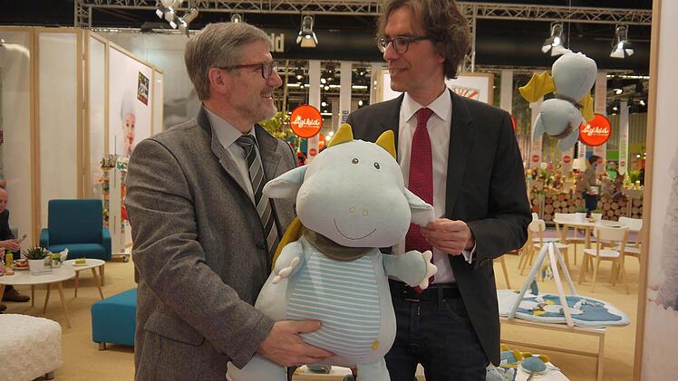 Michael Busch im Gespräch mit Arnold Fehn. Foto: Berthold Köhler