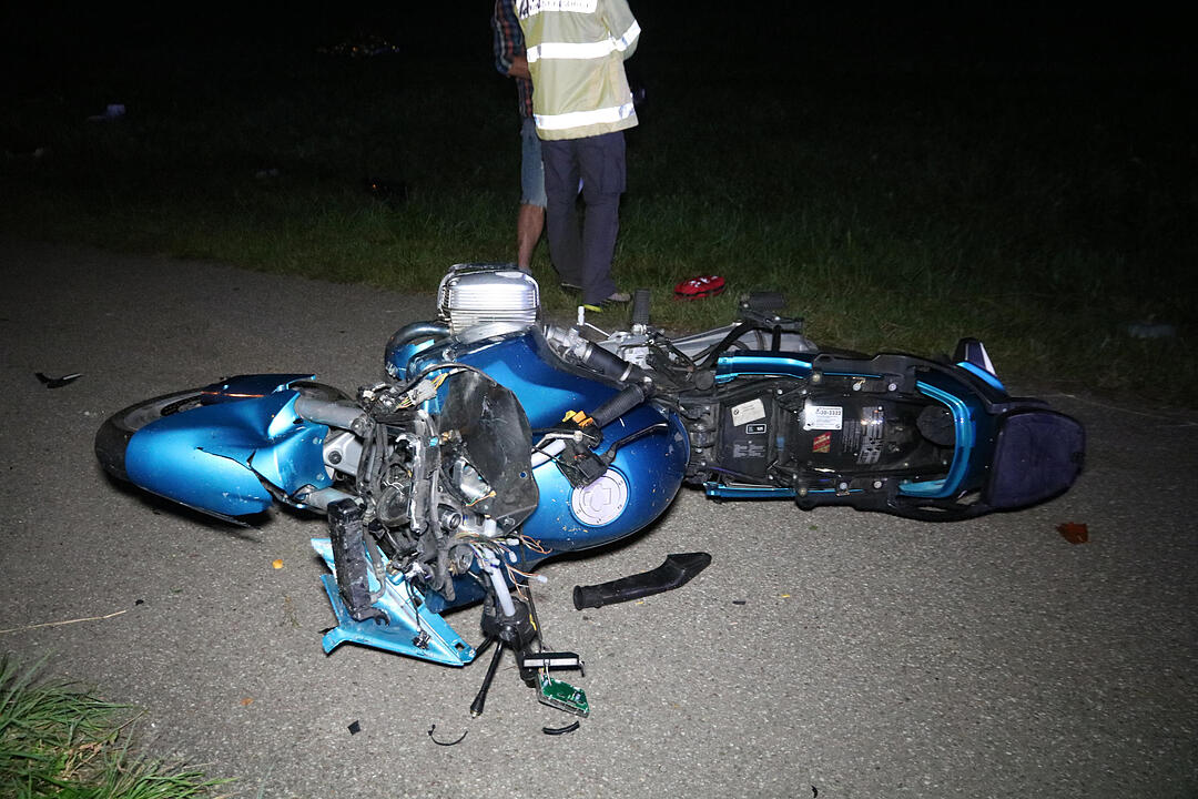 Allgäu: Motorrad schleudert in Familie – Mutter und Sohn sterben