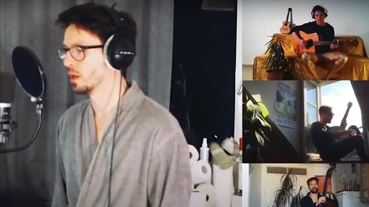 Zum Videodreh stellten sich die Bandmitglieder zu Hause vor die Kameras  - in Bademänteln.
