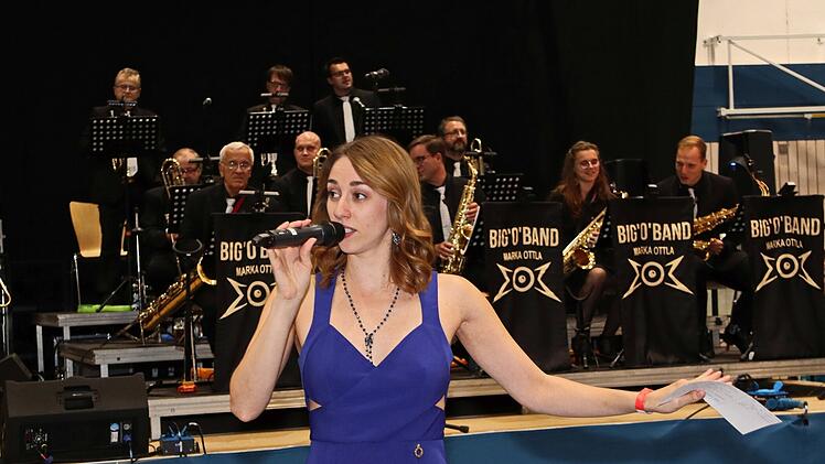 Hirschaid: Landkreis w&uuml;rdigt Ehrenamtliche bei Gala - &uuml;ber 1200 ehrenamtliche Vereine