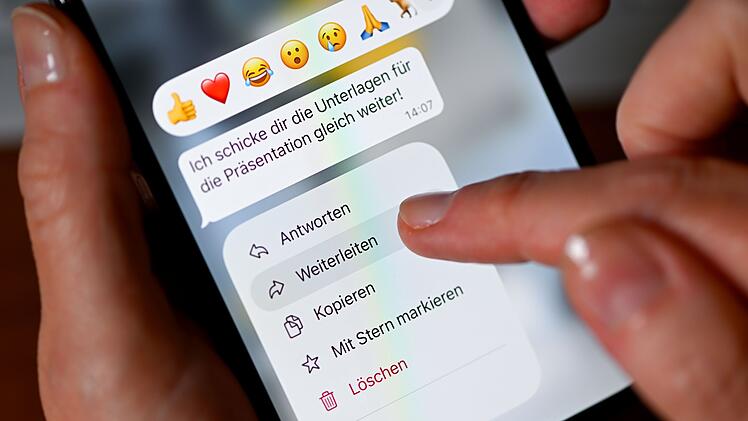 Weiterleitung privater Chat-Nachrichten an Dritte