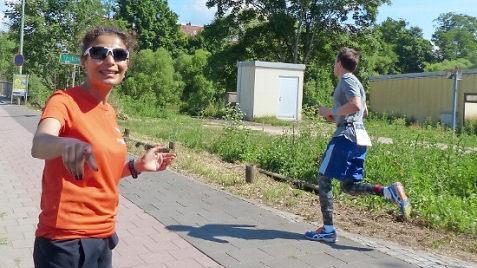 Gülnaz Aki, die Helferin vom Erlebnislauf