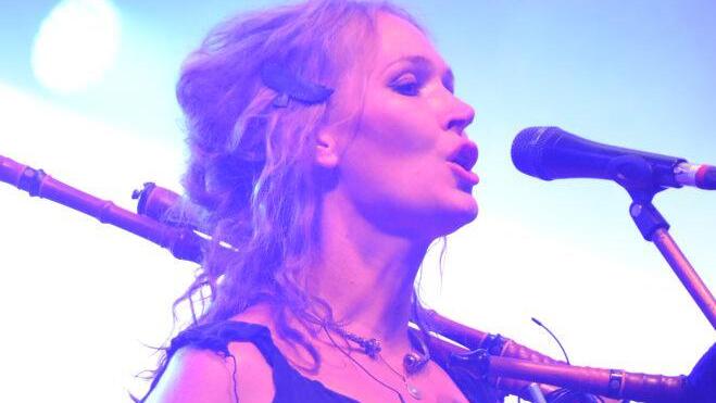 Die Mittelalterband "Faun" sorgte für mystische und prächtige Stimmung im schönen Hof der Plassenburg. Foto: Uschi Prawitz