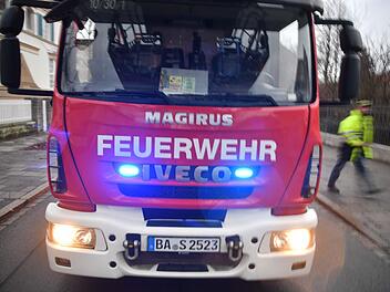 Die Bamberger Feuerwehr ist am Freitagabend im Gro&szlig;einsatz. Symbolfoto: Ronald Rinkle