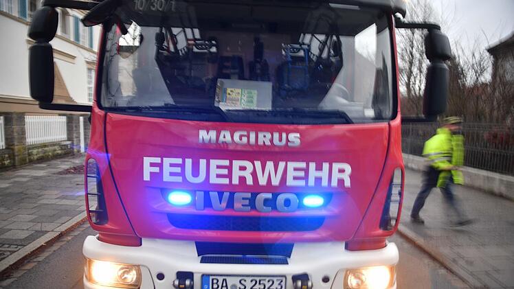 Die Bamberger Feuerwehr ist am Freitagabend im Großeinsatz. Symbolfoto: Ronald Rinkle