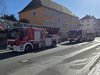 Feuerwehreinsatz in Bamberg: Trupp dringt gewaltsam in Wohnung ein