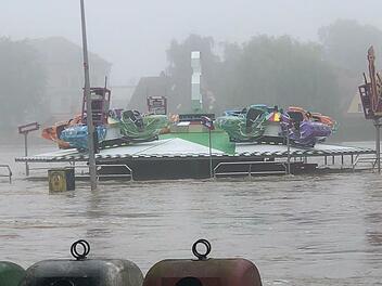 Schausteller-Familie kämpft sich nach Hochwasser in Höchstadt zurück