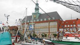 Das Rathaus von Emden.Richard Dees