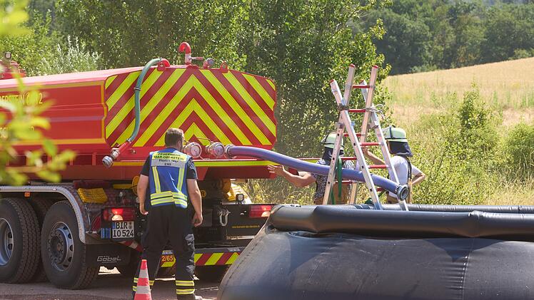 Waldgebiet mit Munition in Rheinland-Pfalz brennt