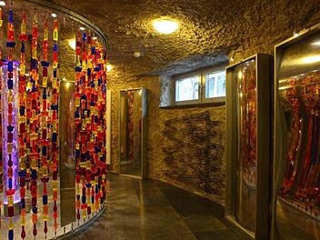 Die Glashöhe im Europäischen Flakonglasmuseum in Kleintettau Fotos: Veronika Schadeck