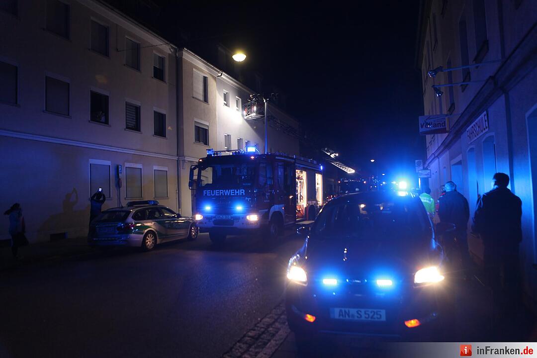 Ansbach: Explosion in Mehrfamilienhaus